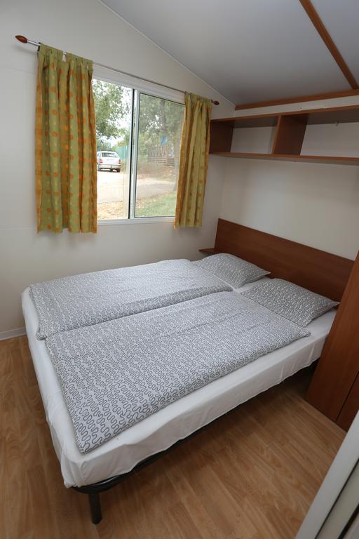 Mobile Homes Comfort Capri Bijela Uvala Mugeba Екстериор снимка